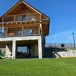Zloty Gron Log & Hébergement de vacances