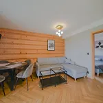 Zloty Gron Log & Hébergement de vacances