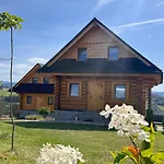 Zloty Gron Log & Hébergement de vacances