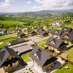 Zloty Gron Log & Hébergement de vacances