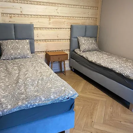 Zloty Gron Log & Prázdninový dům