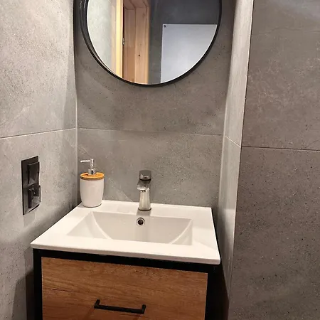 Zloty Gron Log & * Istebna