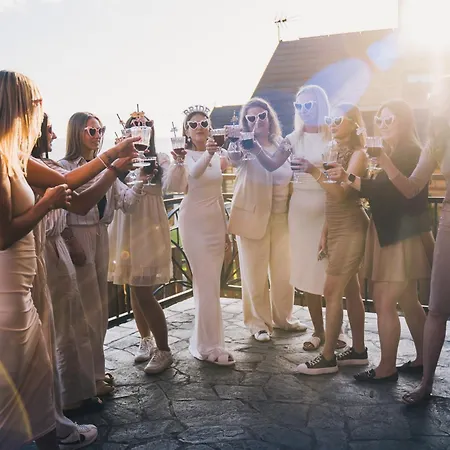 Hébergement de vacances Zloty Gron Log & *