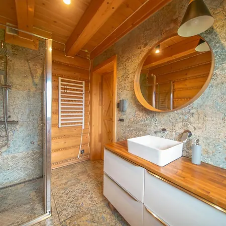 Zloty Gron Log & * Istebna