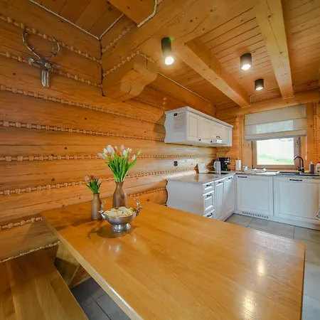 Zloty Gron Log & Hébergement de vacances